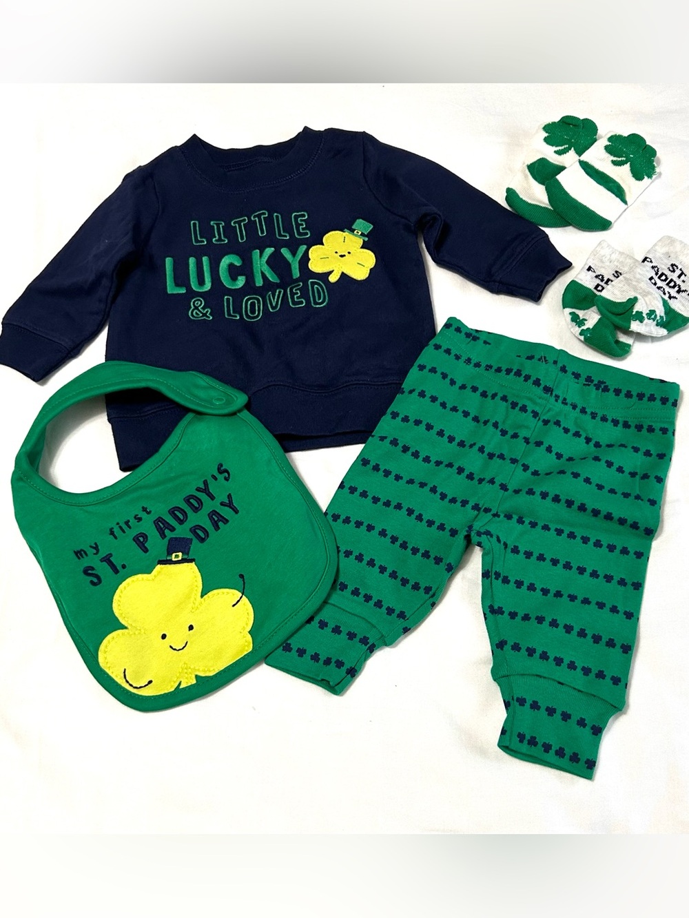 3 Month Carter's St. Patrick's Day Set with Matching Bibs and Socks NEW! - Picture 1 of 2